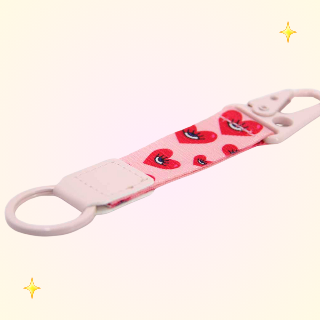 Llavero clip diseño corazones