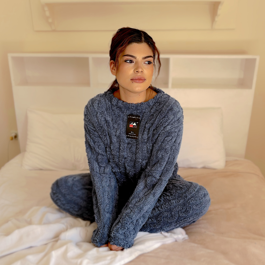 Pijama trenzado de plush