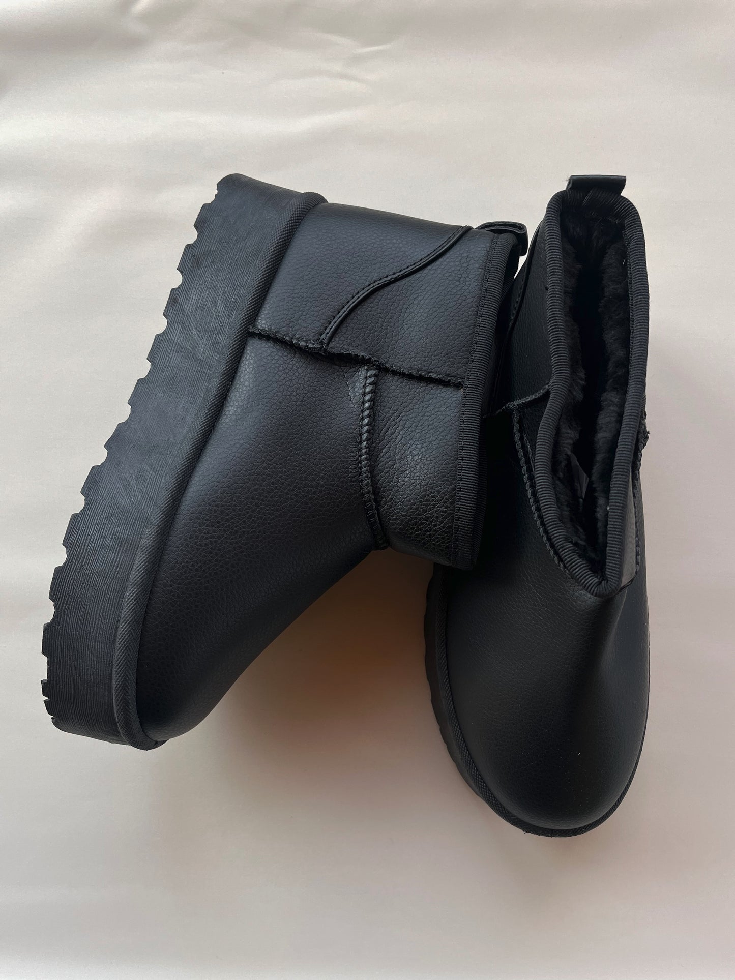 Pantu botas eco cuero